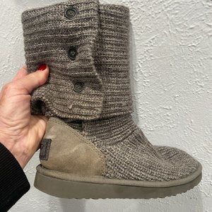UGG Classic Cardy Knit boots, women's size 7 grey knit with three buttons.